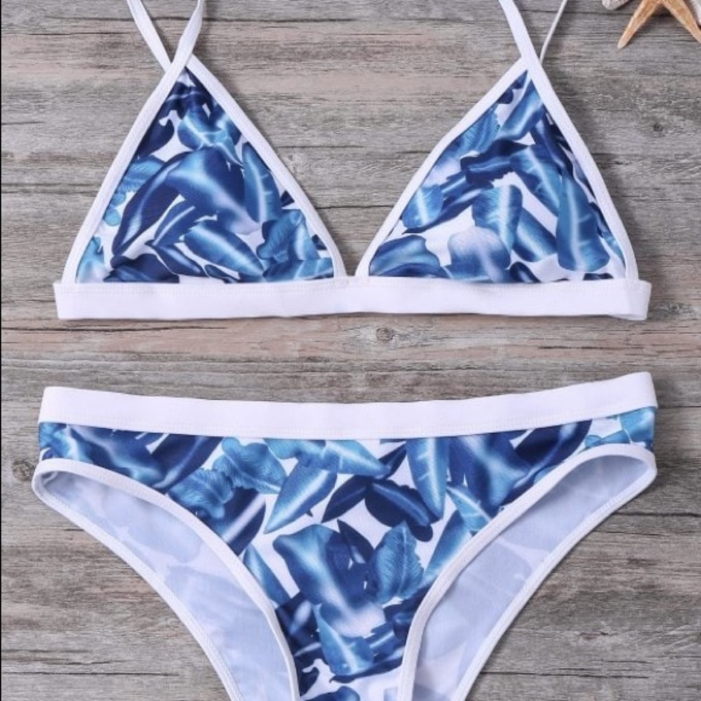 Blue leaf print bikini